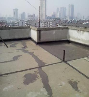 河池市漏水维修 楼顶漏水是什么原因，楼顶漏水维修方法是什么?